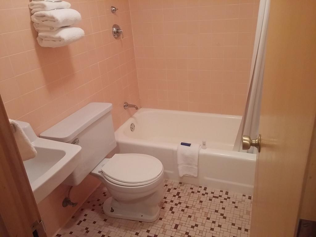 Mid Town Motel Грейт-Фоллс Номер фото